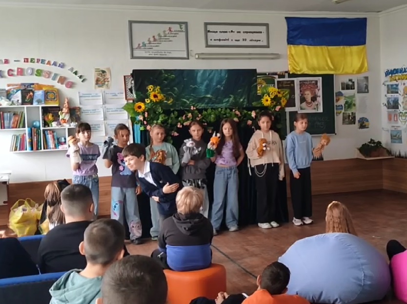 🎭 Ляльковий театр «Усмішка» подарував радість особливим діткам